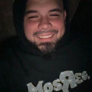 Meet your Posher, Emmanuel